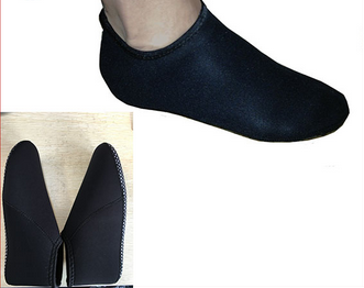 neoprene socks for hiking